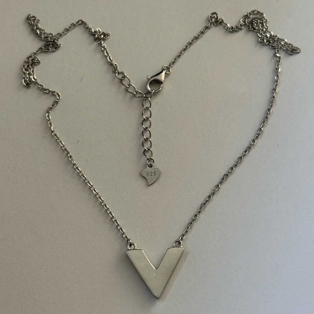 V shape 925 sterling silver necklace size adjustable extension chain with heart